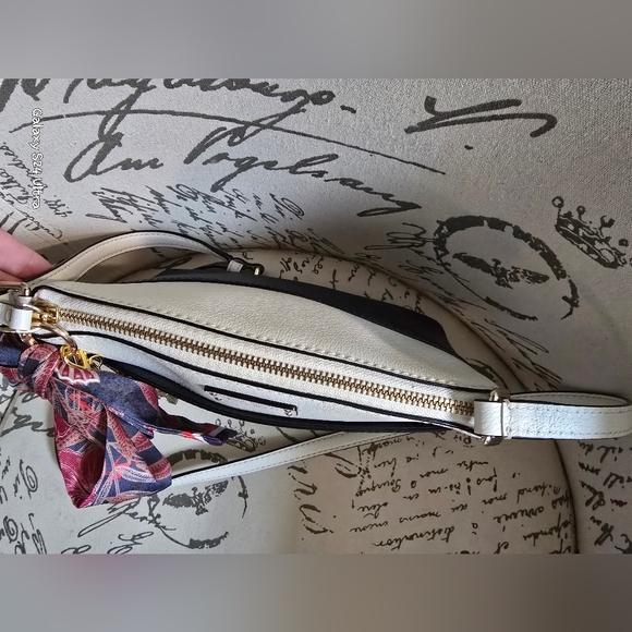 Kate Spade Grove Street Millie Navy/White Leather Crossbody Bag w/Charm & Scarf - Picture 3 of 13